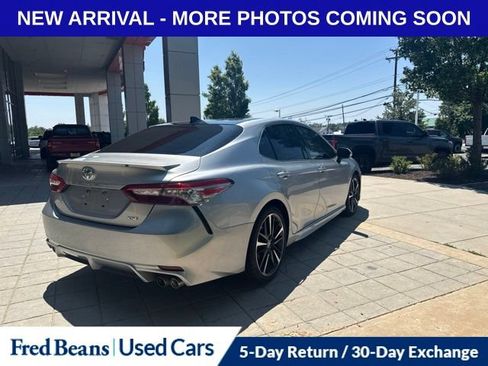 Used 2019 Toyota Camry XSE FWD image 3