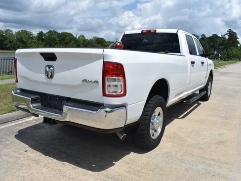 Used 2022 RAM 2500 Tradesman w/ Chrome Appearance Group AWD/4WD image 8