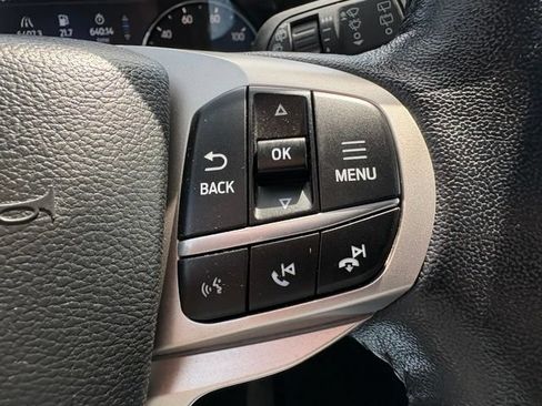 Used 2022 Ford Explorer XLT AWD/4WD image 27