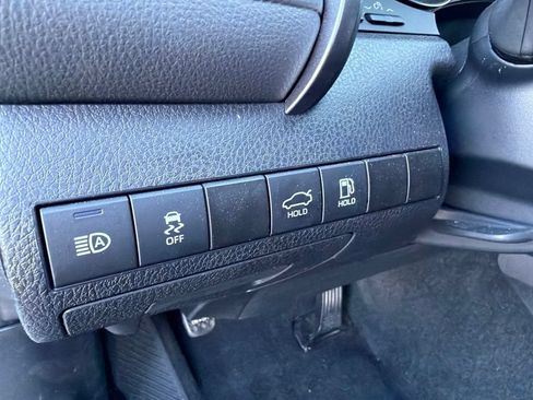 Used 2023 Toyota Camry SE FWD image 19