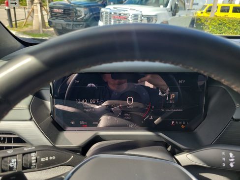 Used 2024 GMC Acadia AT4 w/ Luxury Package image 24