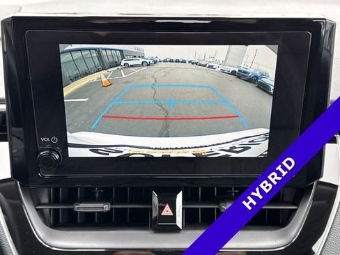 Used 2025 Toyota Corolla LE image 8