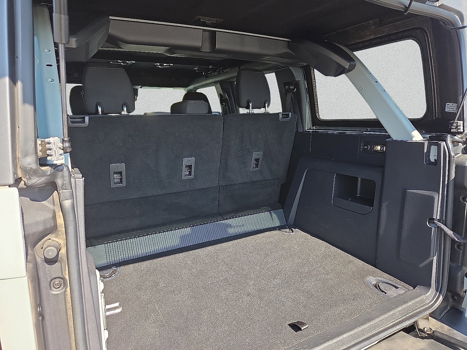 Used 2021 Ford Bronco Big Bend AWD/4WD image 9