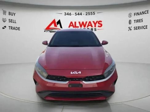 Used 2022 Kia Forte LXS FWD image 4