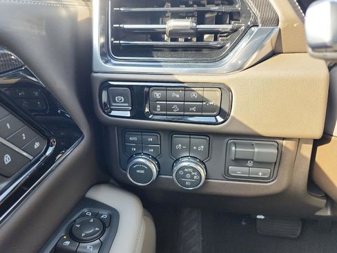 New 2026 GMC Yukon XL Elevation w/ Elevation Premium Package image 20