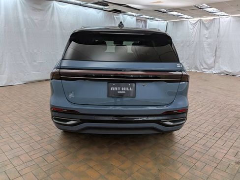 Used 2025 Lincoln Nautilus Reserve AWD/4WD image 7