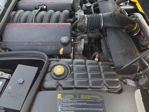 Used 2004 Chevrolet Corvette Convertible w/ Preferred Equipment Group image 34