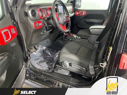 Used 2022 Jeep Gladiator Sport AWD/4WD image 19