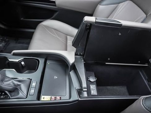 Certified 2025 Lexus ES 300h w/ Accessory Package (Z2) FWD image 18