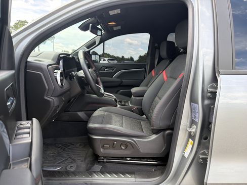 Used 2023 Chevrolet Colorado Z71 w/ Z71 Convenience Package 2 AWD/4WD image 26
