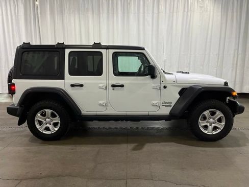 Used 2020 Jeep Wrangler Unlimited Sport S AWD/4WD image 3