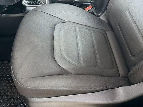 Used 2021 Jeep Renegade Latitude w/ Sun & Sound Group image 11