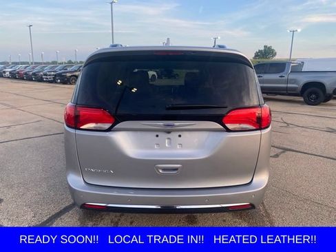 Used 2019 Chrysler Pacifica Touring-L w/ Advanced Safetytec Group FWD image 4