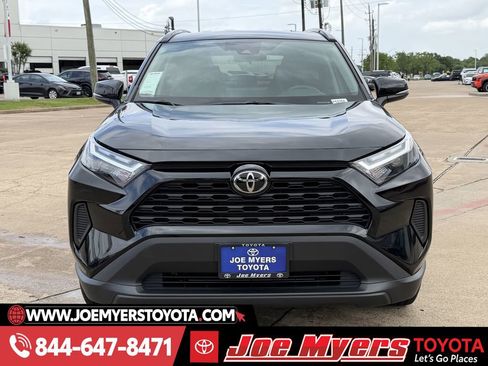 Used 2025 Toyota RAV4 XLE w/ Weather Package image 3