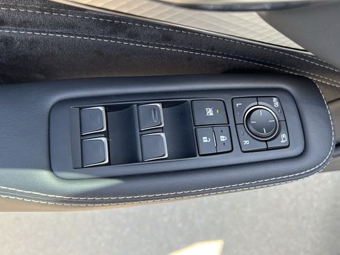 Used 2023 Lexus LS 500 F Sport w/ Cold Weather Package (CK) RWD image 15