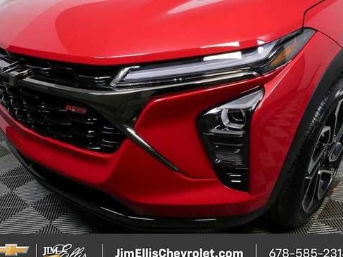 New 2026 Chevrolet Trax RS w/ Sunroof Package image 33