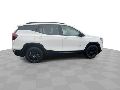 Used 2023 GMC Terrain AT4 w/ Tech Package image 9