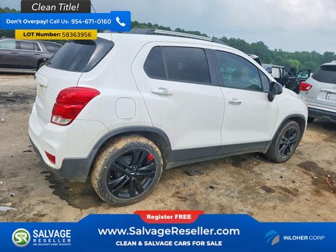 Used 2018 Chevrolet Trax LT w/ Redline Edition FWD image 4