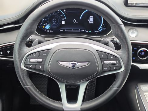 Used 2023 Genesis GV70 2.5T w/ Sport Prestige Package AWD/4WD image 17