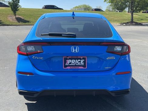 Used 2025 Honda Civic Sport Touring image 6