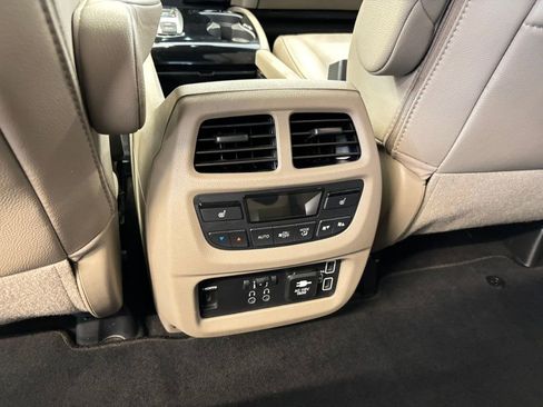 Used 2022 Honda Pilot Elite image 22