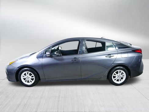 Used 2022 Toyota Prius LE image 4