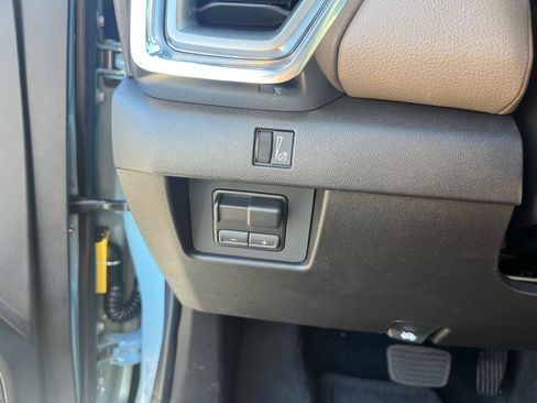 New 2026 GMC Canyon Denali image 14