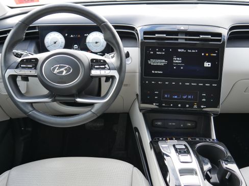 Used 2023 Hyundai Tucson Limited image 16