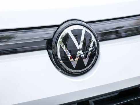 New 2025 Volkswagen Tiguan S image 21