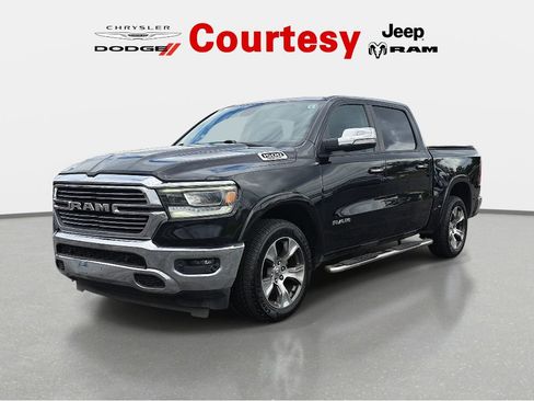 Used 2019 RAM 1500 Laramie AWD/4WD image 7