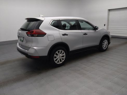Used 2019 Nissan Rogue S AWD/4WD image 10