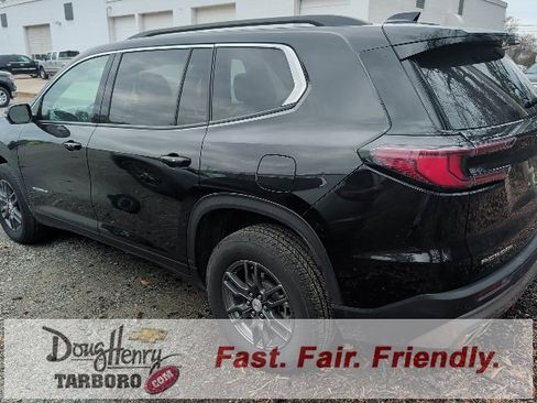 Used 2025 GMC Acadia Elevation image 3