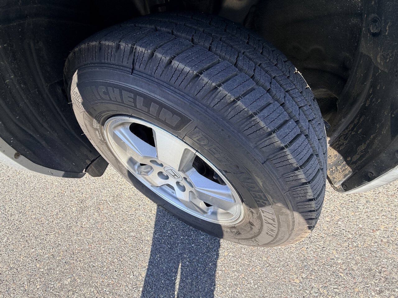 Used 2010 Honda Pilot EX-L image 24