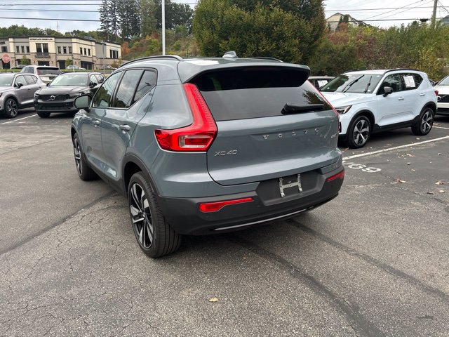 Used 2023 Volvo XC40 B5 Plus w/ Driver Assist Package AWD/4WD image 10