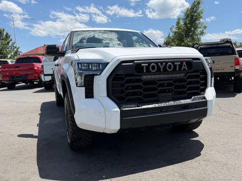 Used 2025 Toyota Tundra TRD Pro w/ Tow Tech Package AWD/4WD image 12