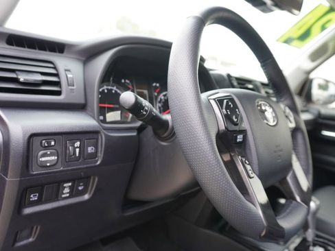 Used 2024 Toyota 4Runner TRD Off-Road Premium w/ Off Road Premium Plus Package AWD/4WD image 12