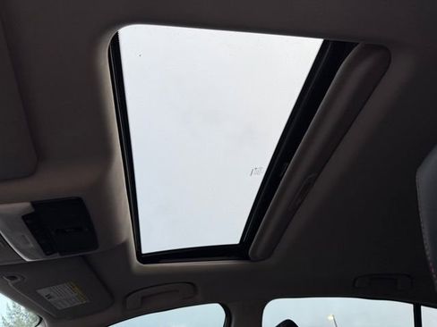 Used 2022 Nissan Altima 2.5 SR w/ Midnight Edition Package image 28