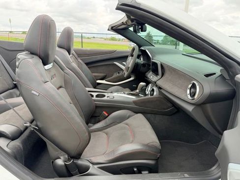 Used 2023 Chevrolet Camaro ZL1 RWD image 11