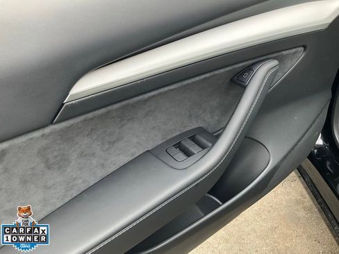 Used 2023 Tesla Model 3 Standard Range image 24