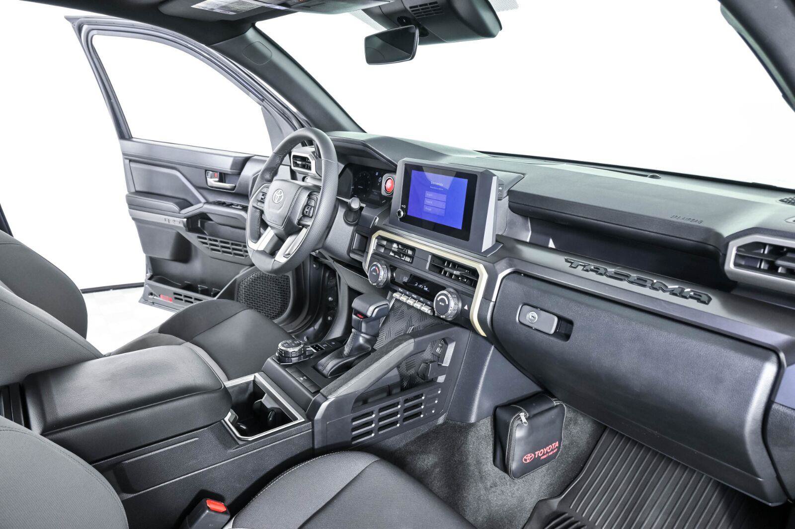 Used 2025 Toyota Tacoma TRD Off-Road AWD/4WD image 20