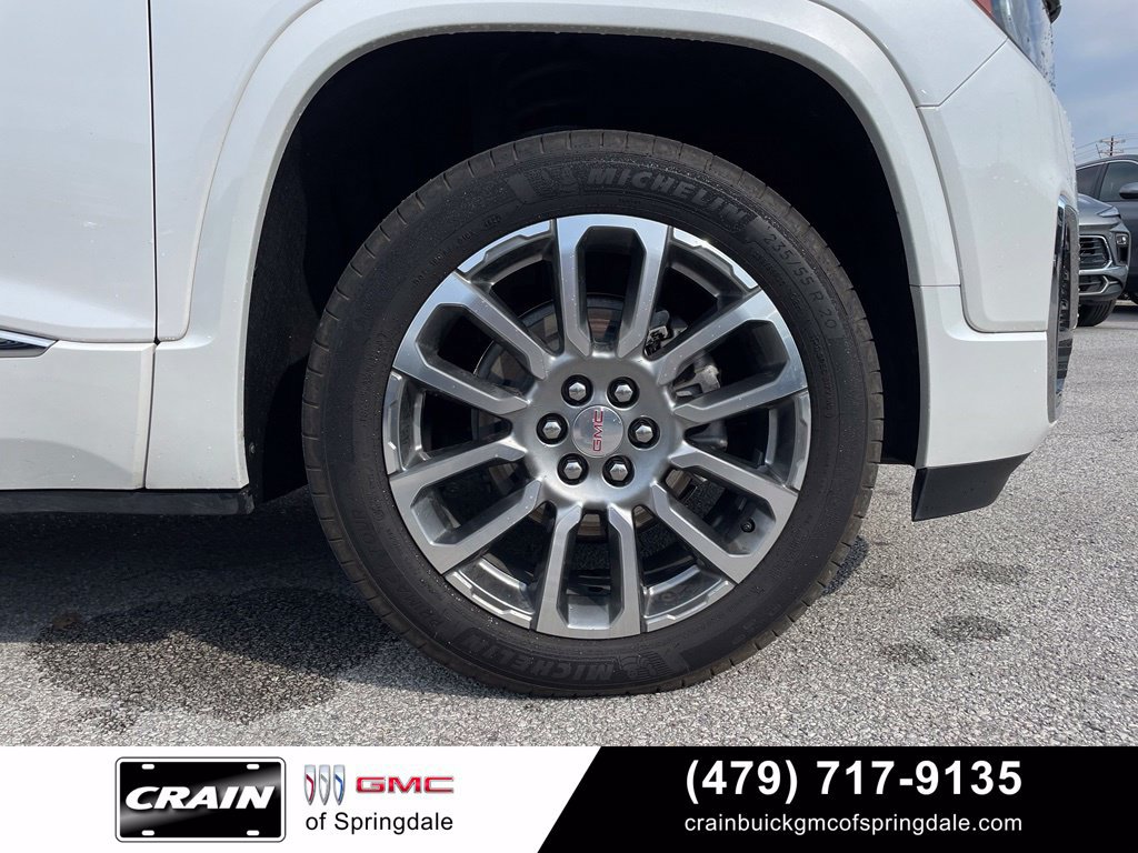 Used 2023 GMC Acadia Denali w/ Denali Ultimate Package FWD image 32