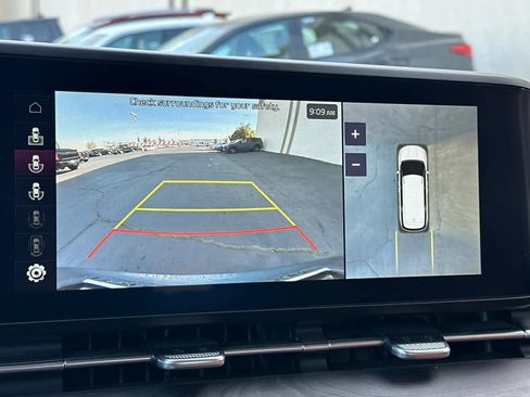 Used 2024 Kia Carnival SX image 22