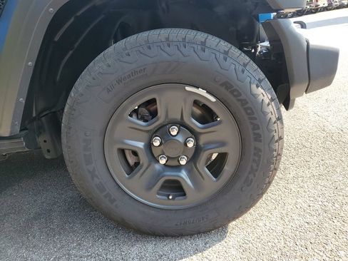 Used 2024 Jeep Wrangler Sport AWD/4WD image 36