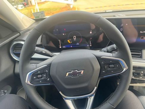 New 2026 Chevrolet Trax LT w/ Midnight Edition image 25