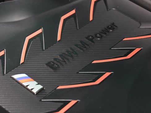 Used 2025 BMW M5 w/ Carbon Package image 28