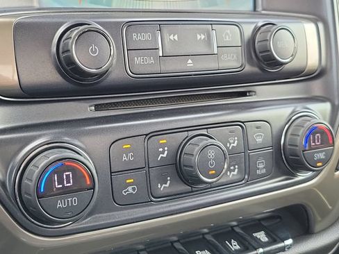 Used 2019 Chevrolet Silverado 2500 High Country w/ Duramax Plus Package AWD/4WD image 15