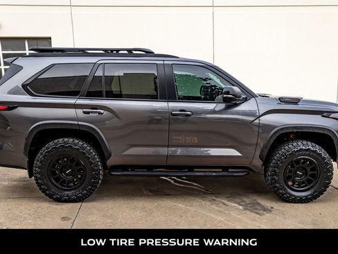 Used 2025 Toyota Sequoia TRD Pro AWD/4WD image 11