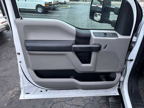 Used 2019 Ford F550 2WD Regular Cab Super Duty image 25