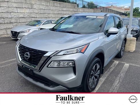 Certified 2023 Nissan Rogue SV image 1