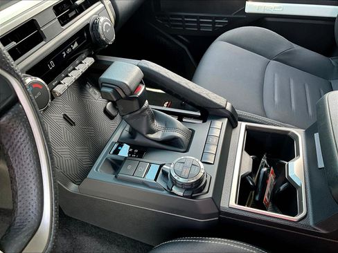 Used 2024 Toyota Tacoma TRD Off-Road AWD/4WD image 19